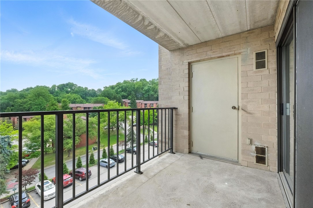 1400 Smokey Wood Dr 503