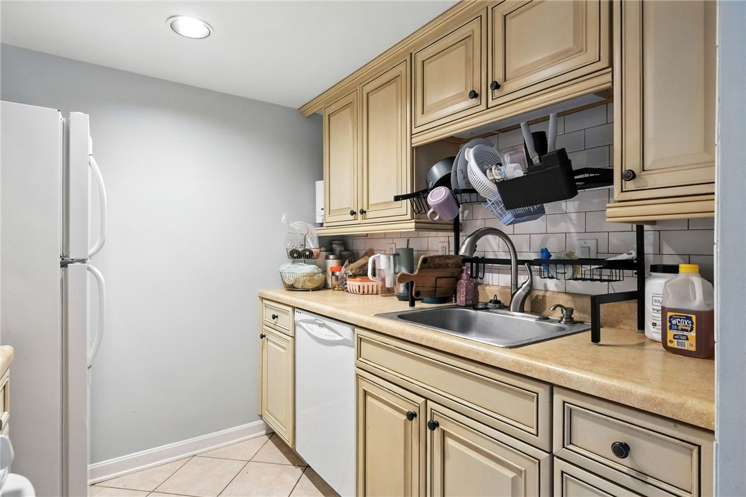 1400 Smokey Wood Dr 503