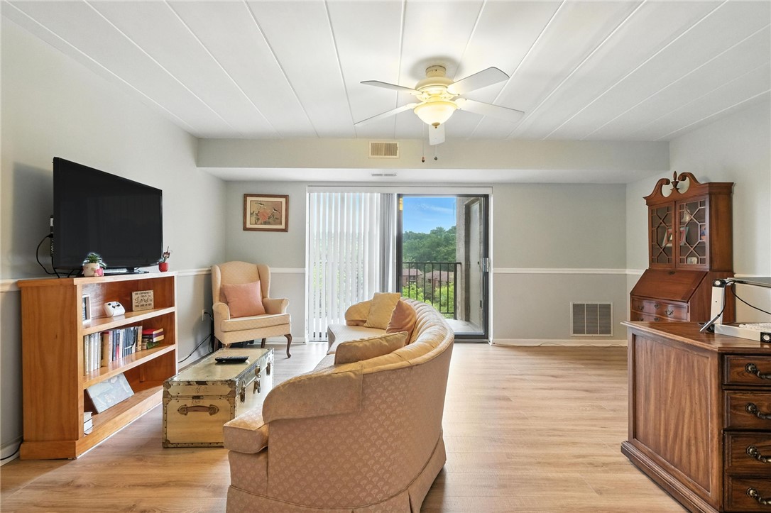 1400 Smokey Wood Dr 503