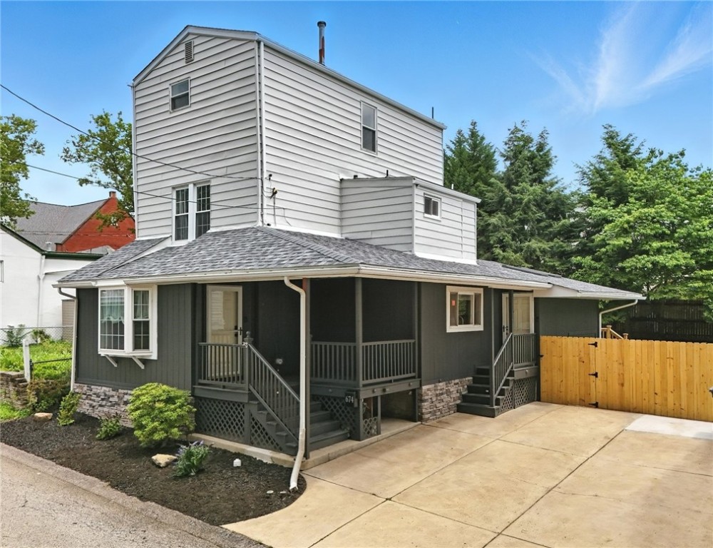 674 Dogwood Way