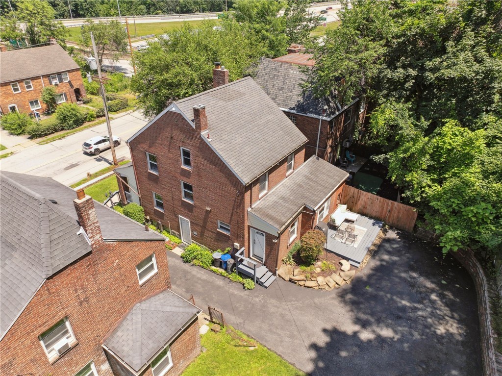 3863 Beechwood Blvd