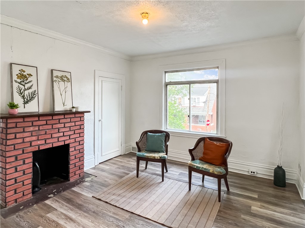 1033 Sherman Ave