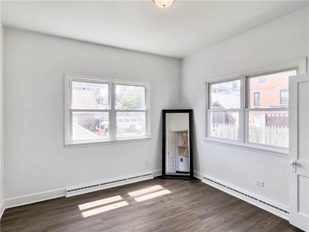 1033 Sherman Ave