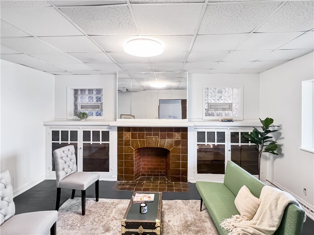 1033 Sherman Ave