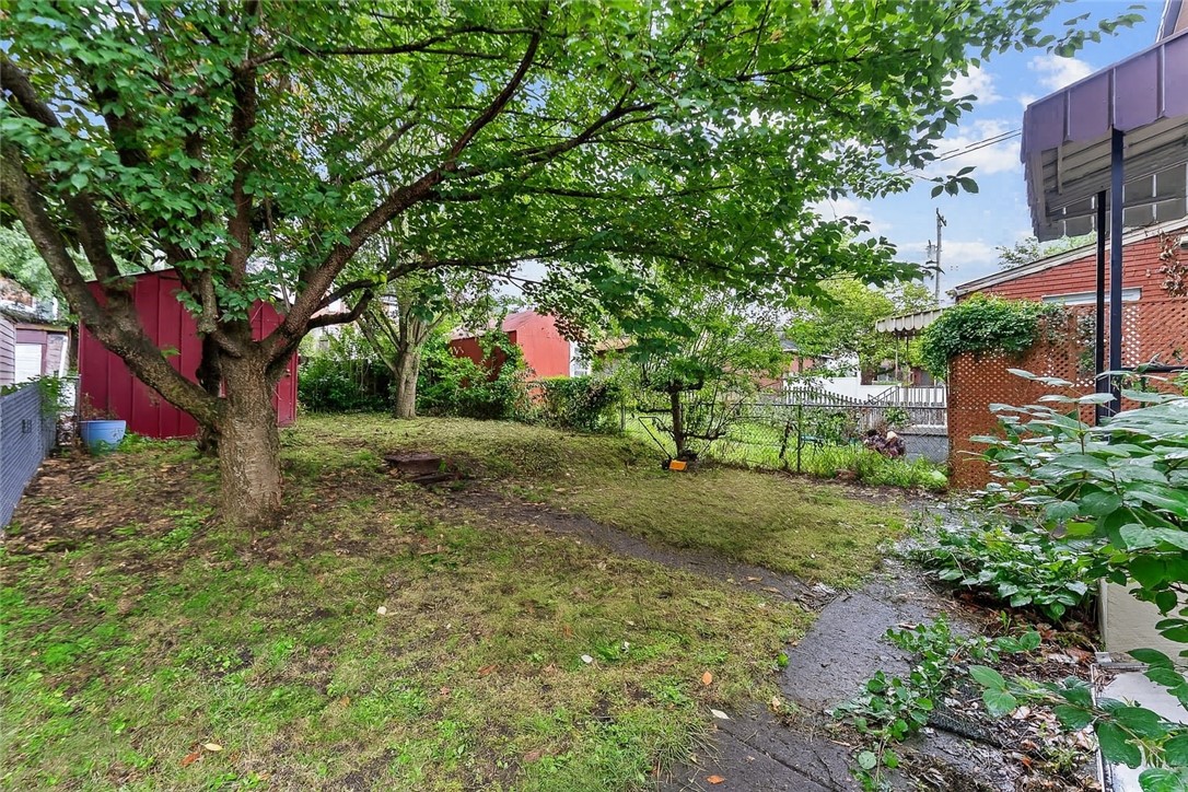 208 E 19th Ave