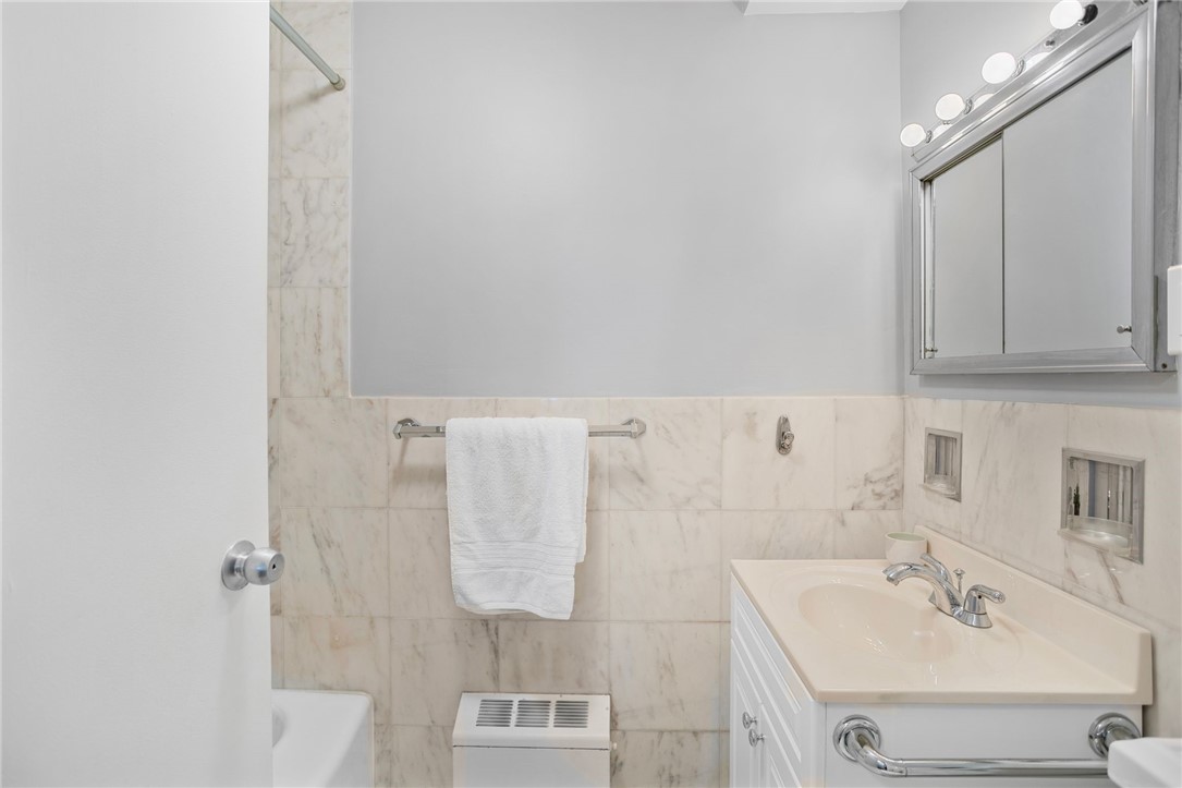 4601 Fifth 626