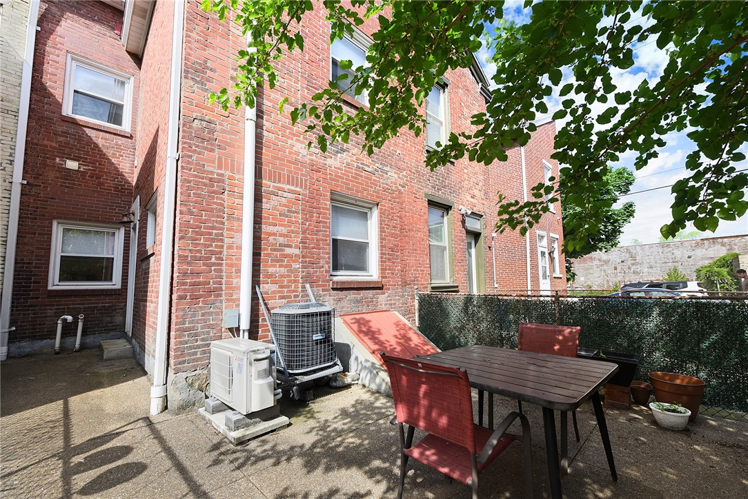 113 42nd St