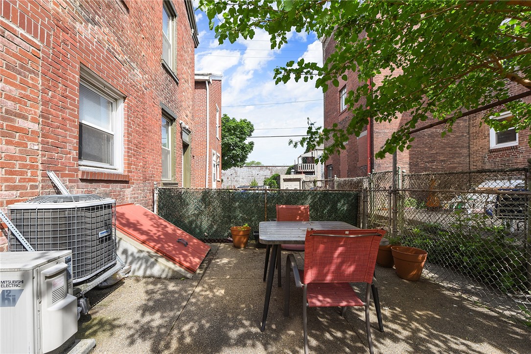 113 42nd St
