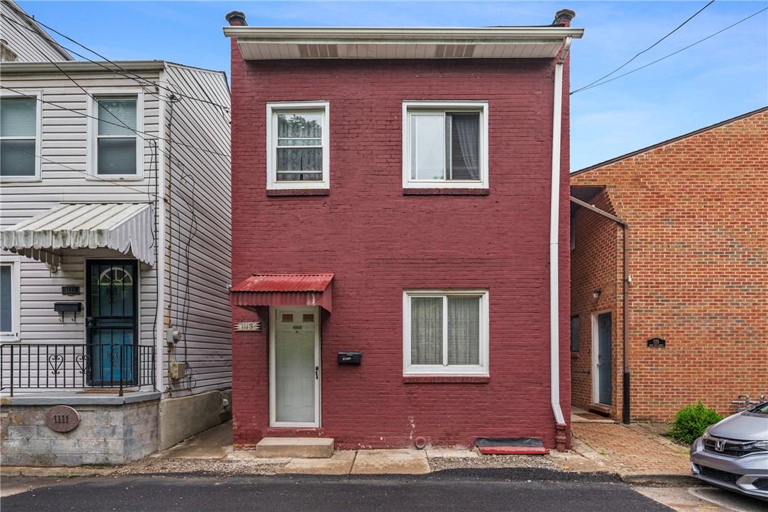 1113 Mary Ann St