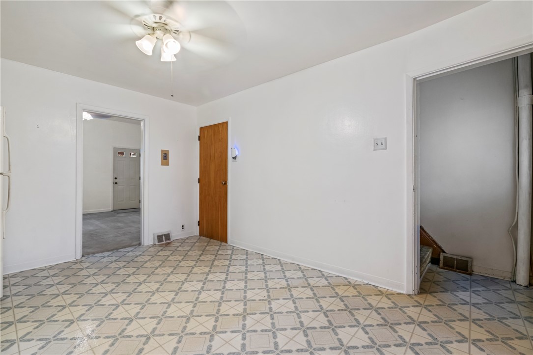 1113 Mary Ann St