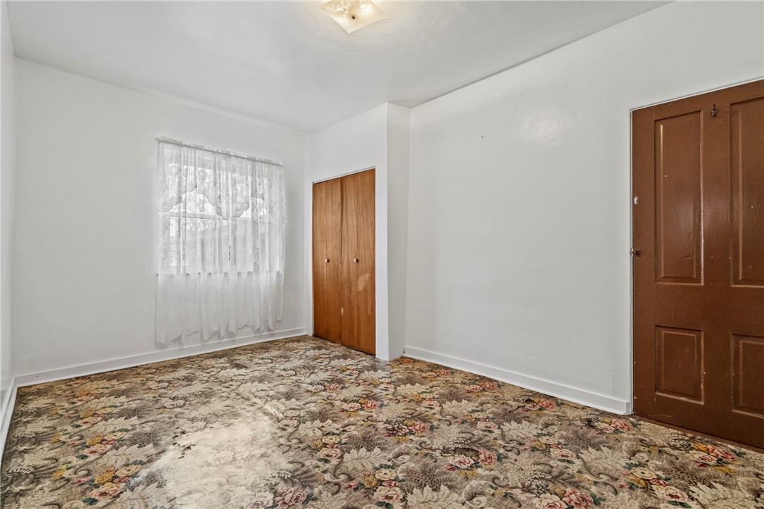 1113 Mary Ann St