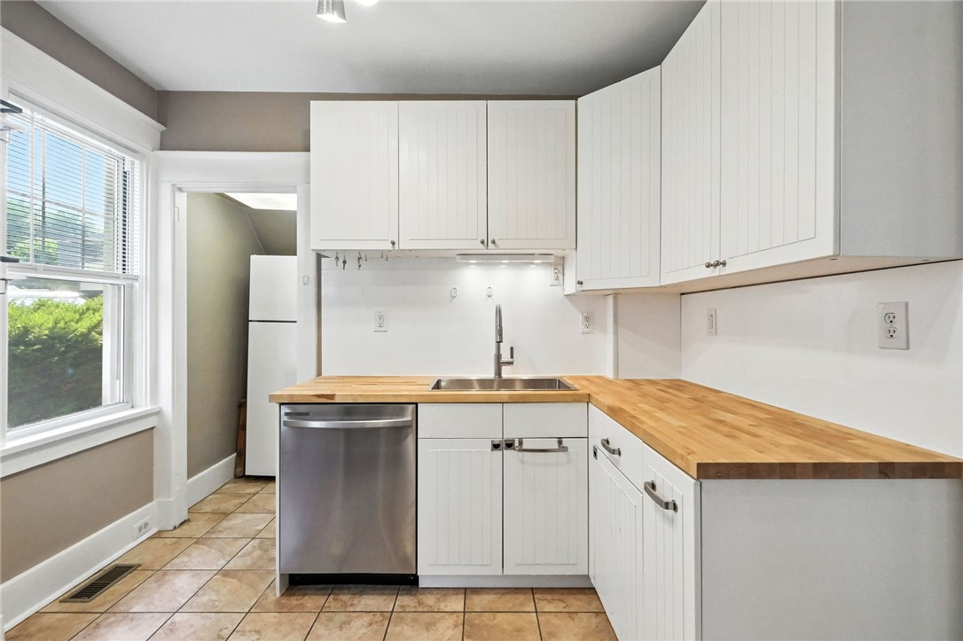 1525 S Negley Pittsburgh Unit: Pittsburgh, PA 15217
