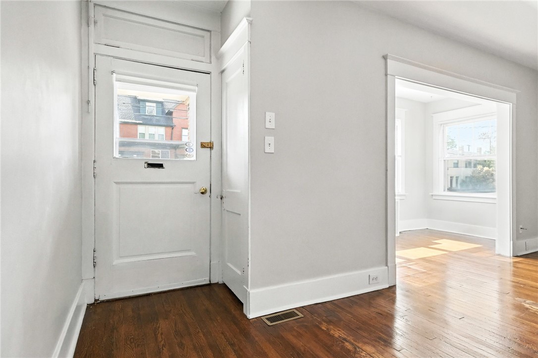 1525 S Negley Pittsburgh Unit: Pittsburgh, PA 15217