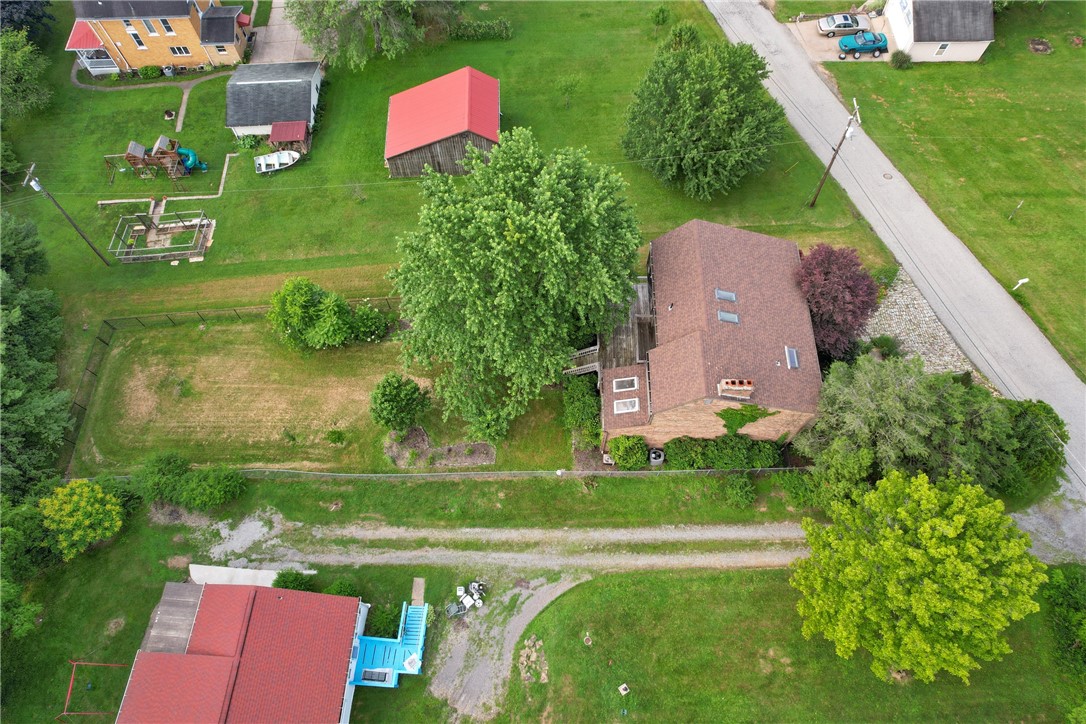 221 Summit Dr