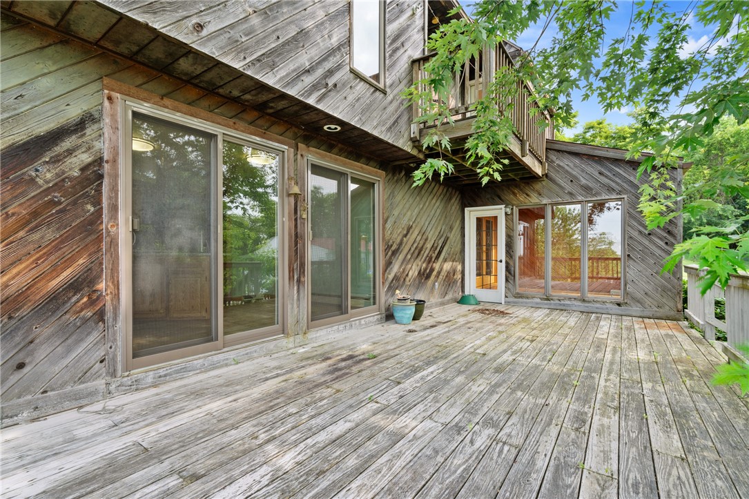 221 Summit Dr