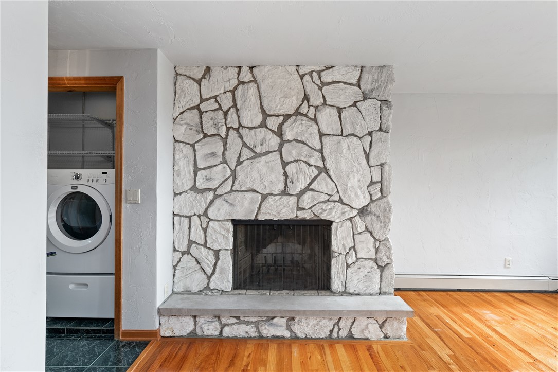221 Summit Dr