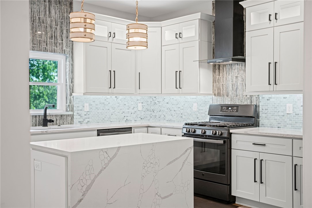 6320 St Marie Street