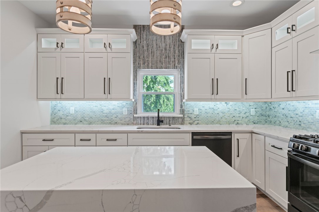 6320 St Marie Street