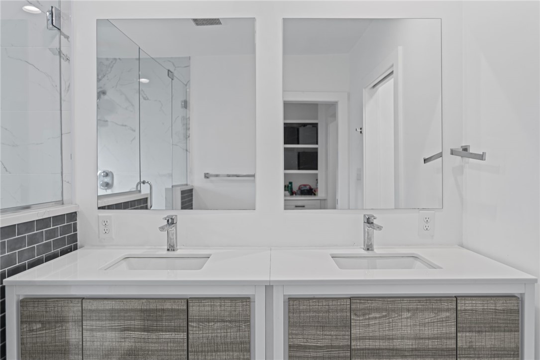 6320 St Marie Street