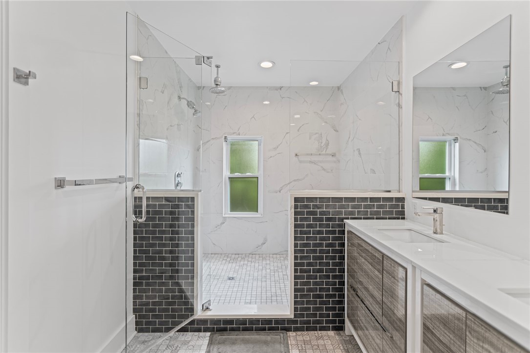 6320 St Marie Street