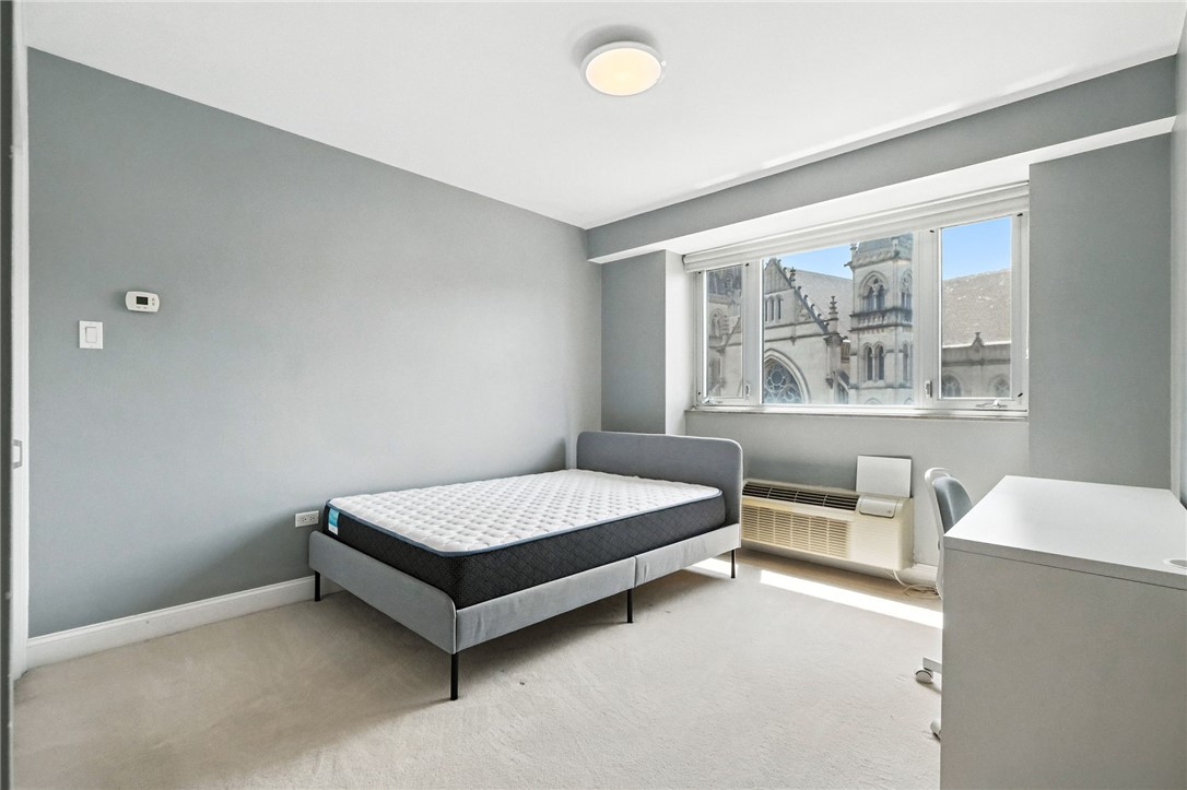 128 N Craig St 802