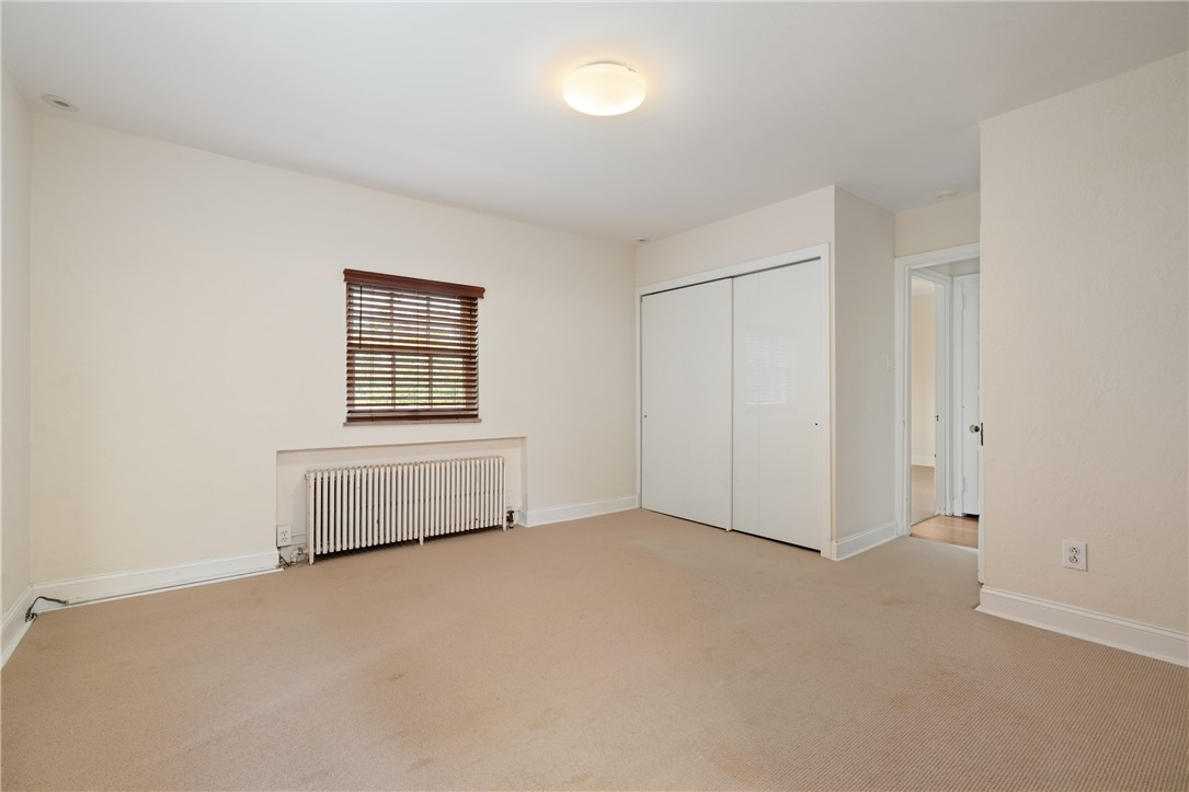 943 Wellesley Rd