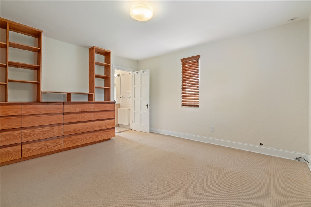 943 Wellesley Rd