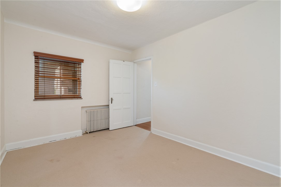 943 Wellesley Rd