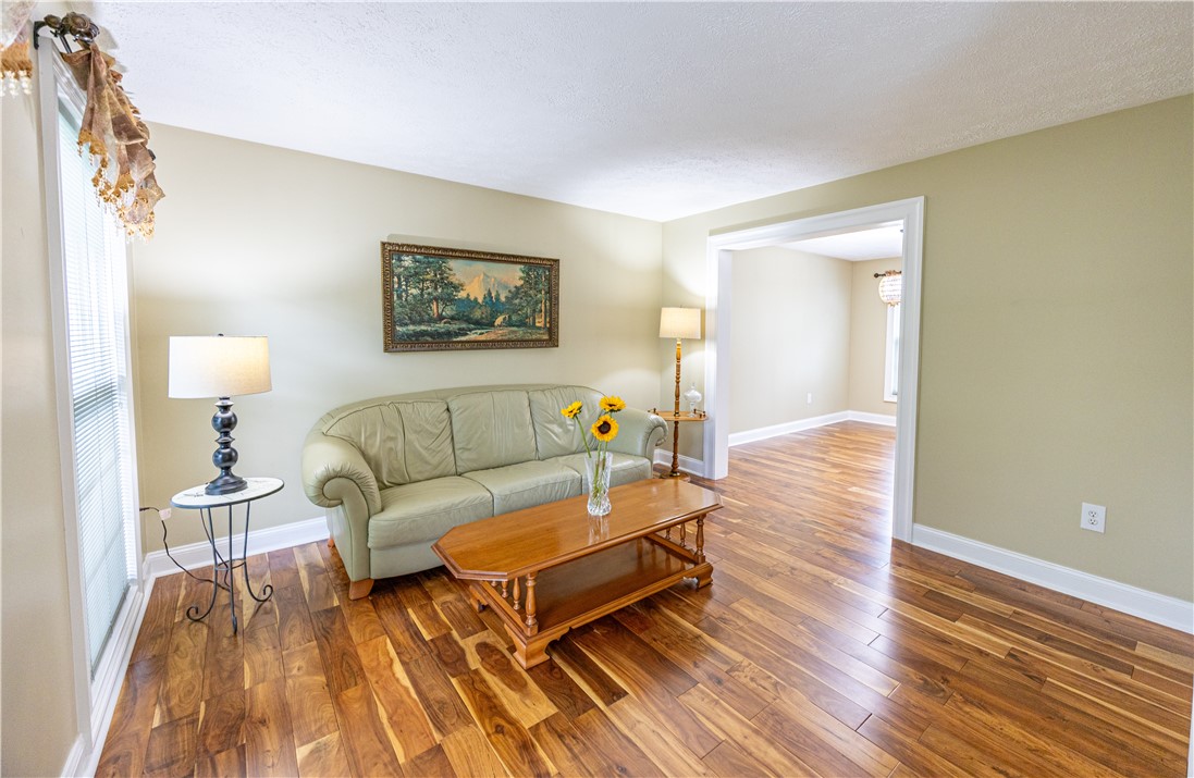 411 Hastings Dr