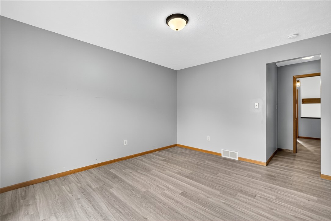 1027 Cranston Dr