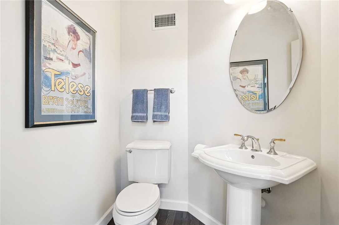 204 Park Square Lane