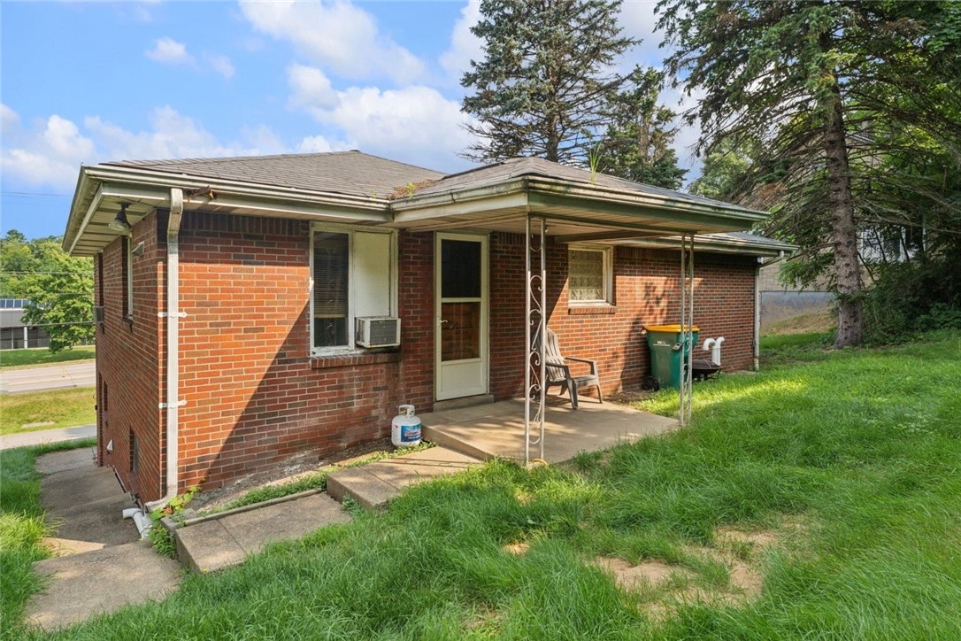 448 Old Pike St