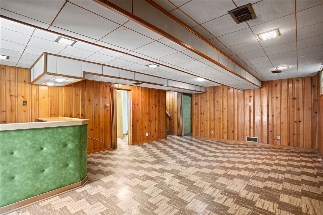 3323 Shady Avenue Ext