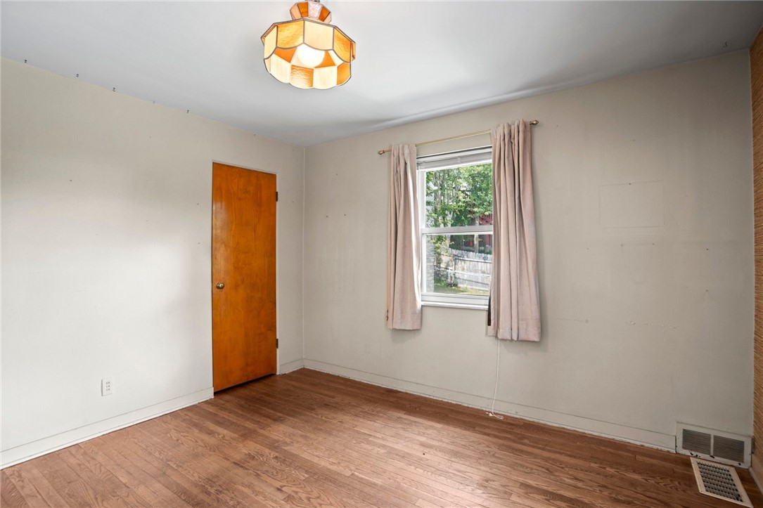 3323 Shady Avenue Ext