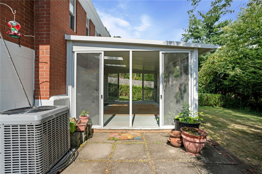 3323 Shady Avenue Ext