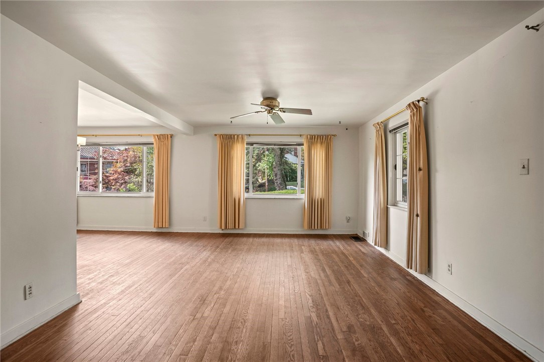 3323 Shady Avenue Ext