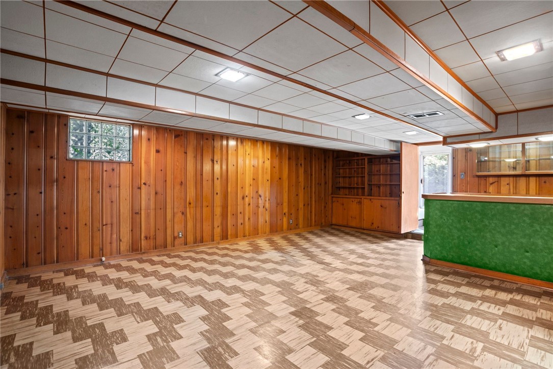 3323 Shady Avenue Ext