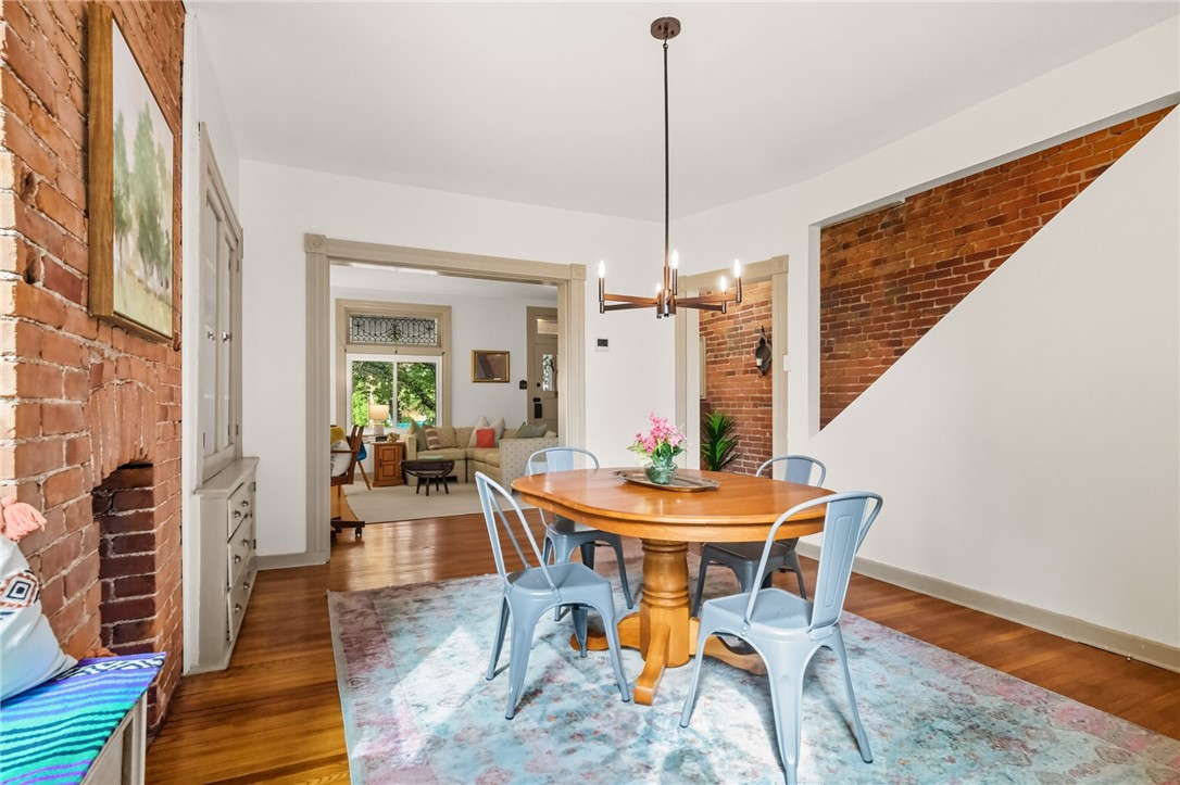 826 E Hutchinson Ave