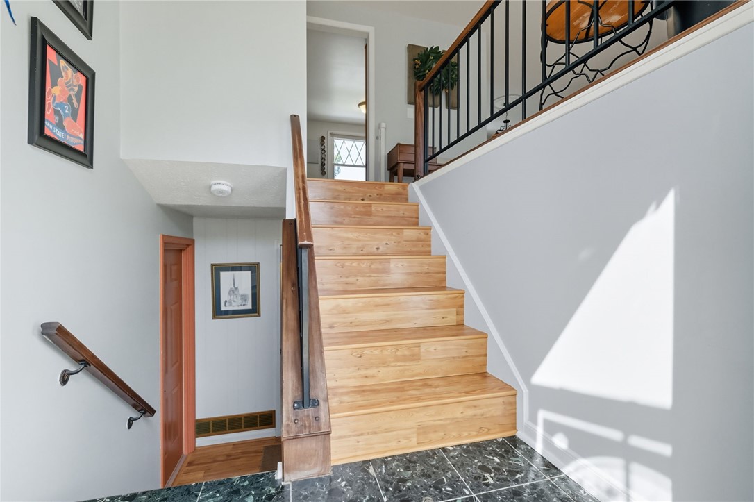 106 Kings Point Rd