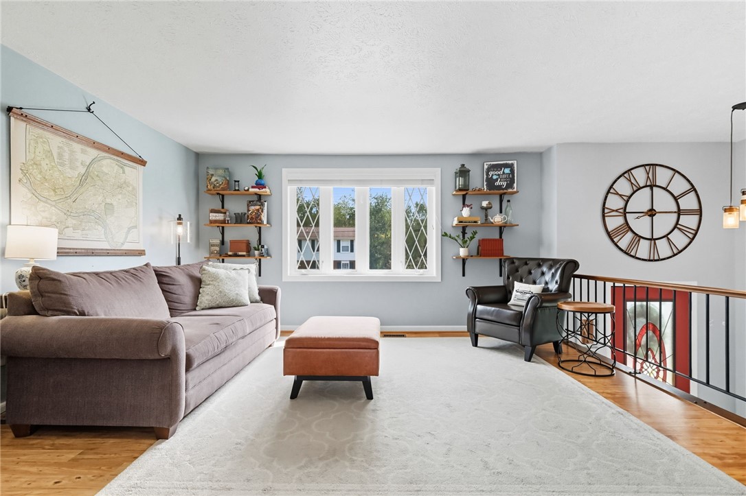106 Kings Point Rd