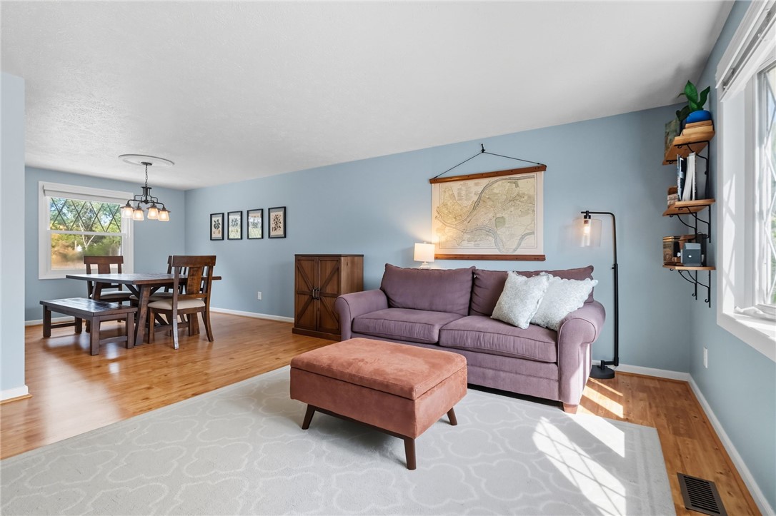 106 Kings Point Rd