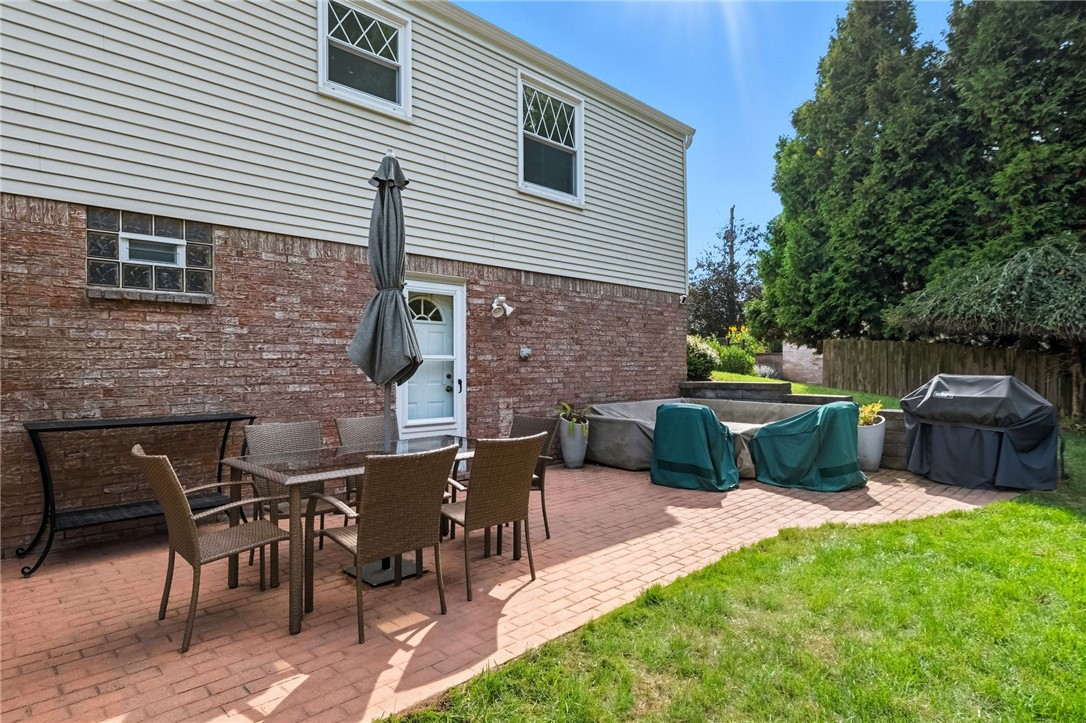 106 Kings Point Rd