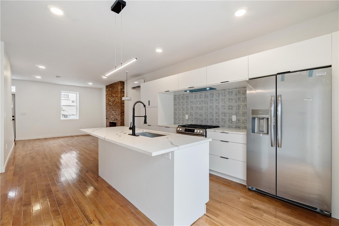 1238 Butterfield Way