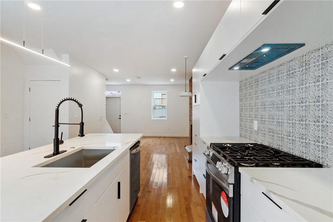 1238 Butterfield Way