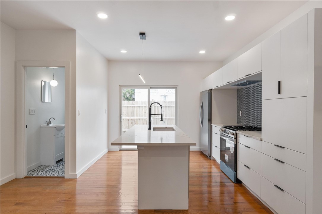 1240 Butterfield Way