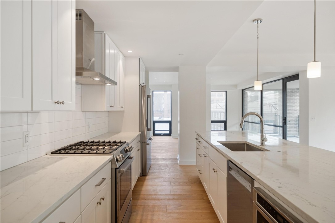 2330 Penn Ave 302