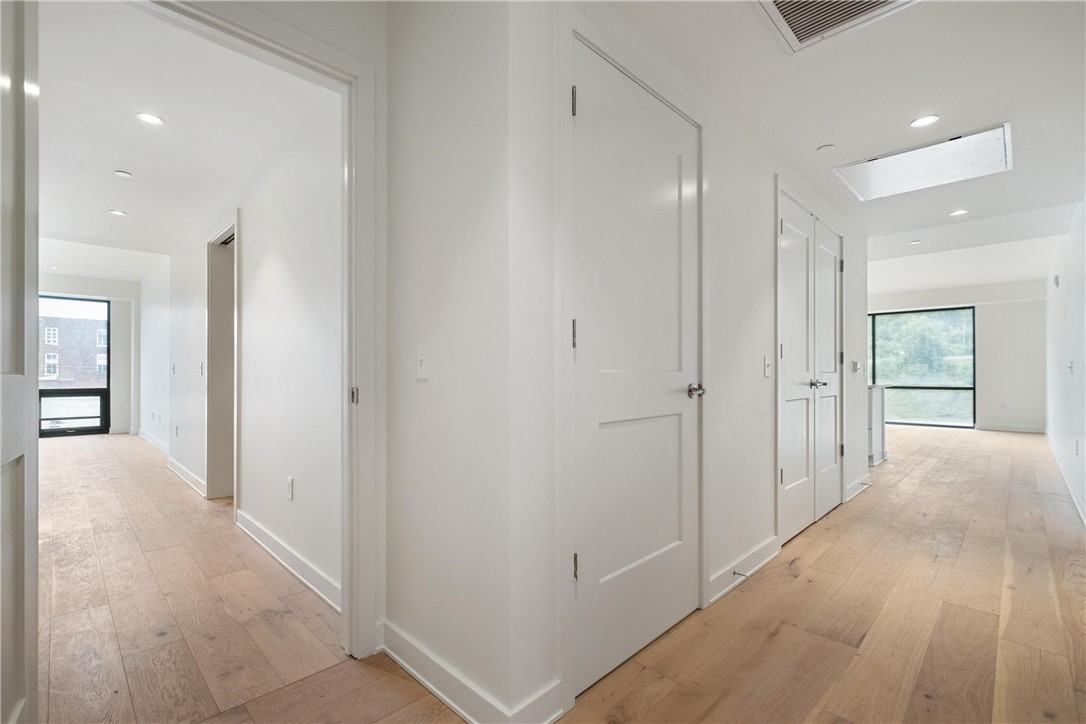 2330 Penn Ave 302