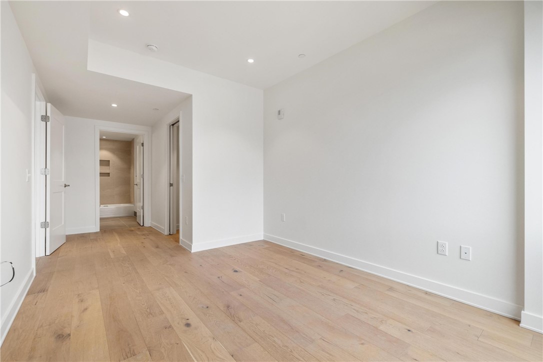 2330 Penn Ave 302