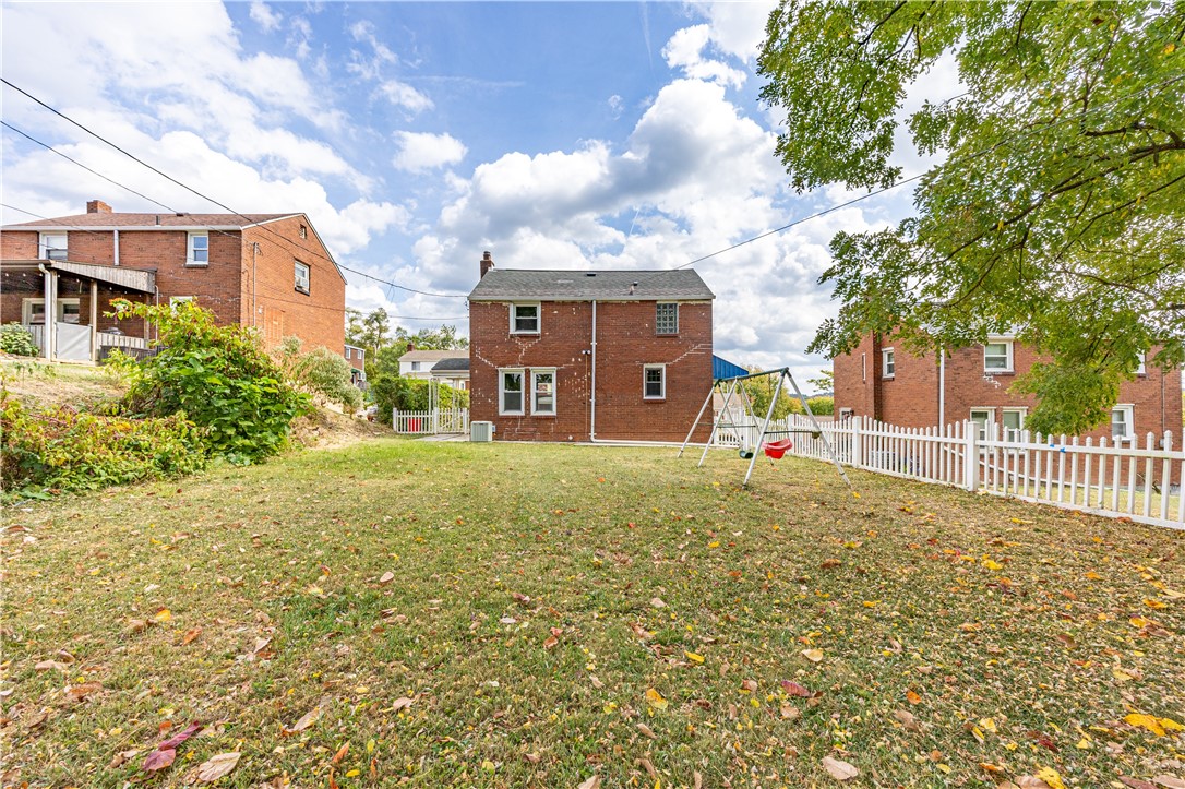 713 Lynda Ln