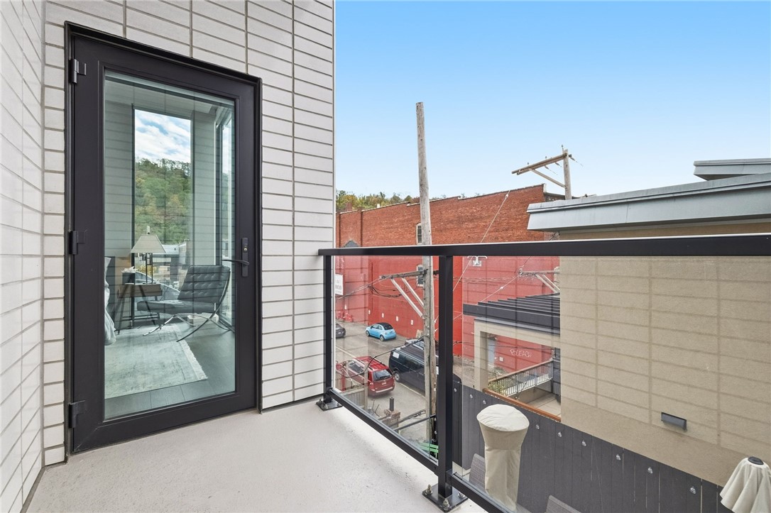 2554 Smallman St 307